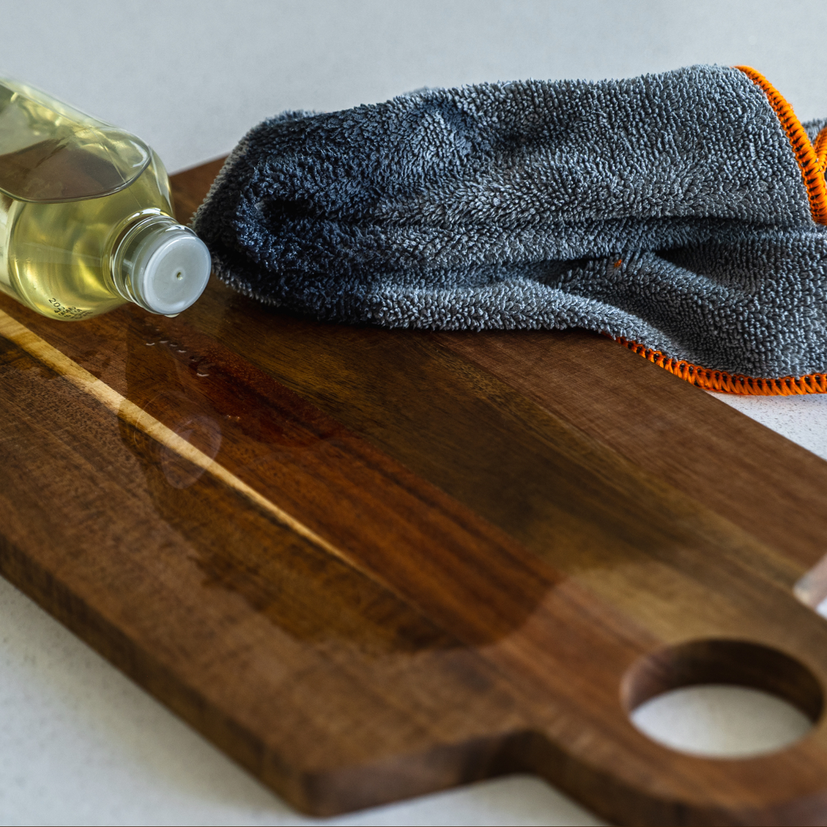 5 astuces pour entretenir vos objets en bois huilé naturellement