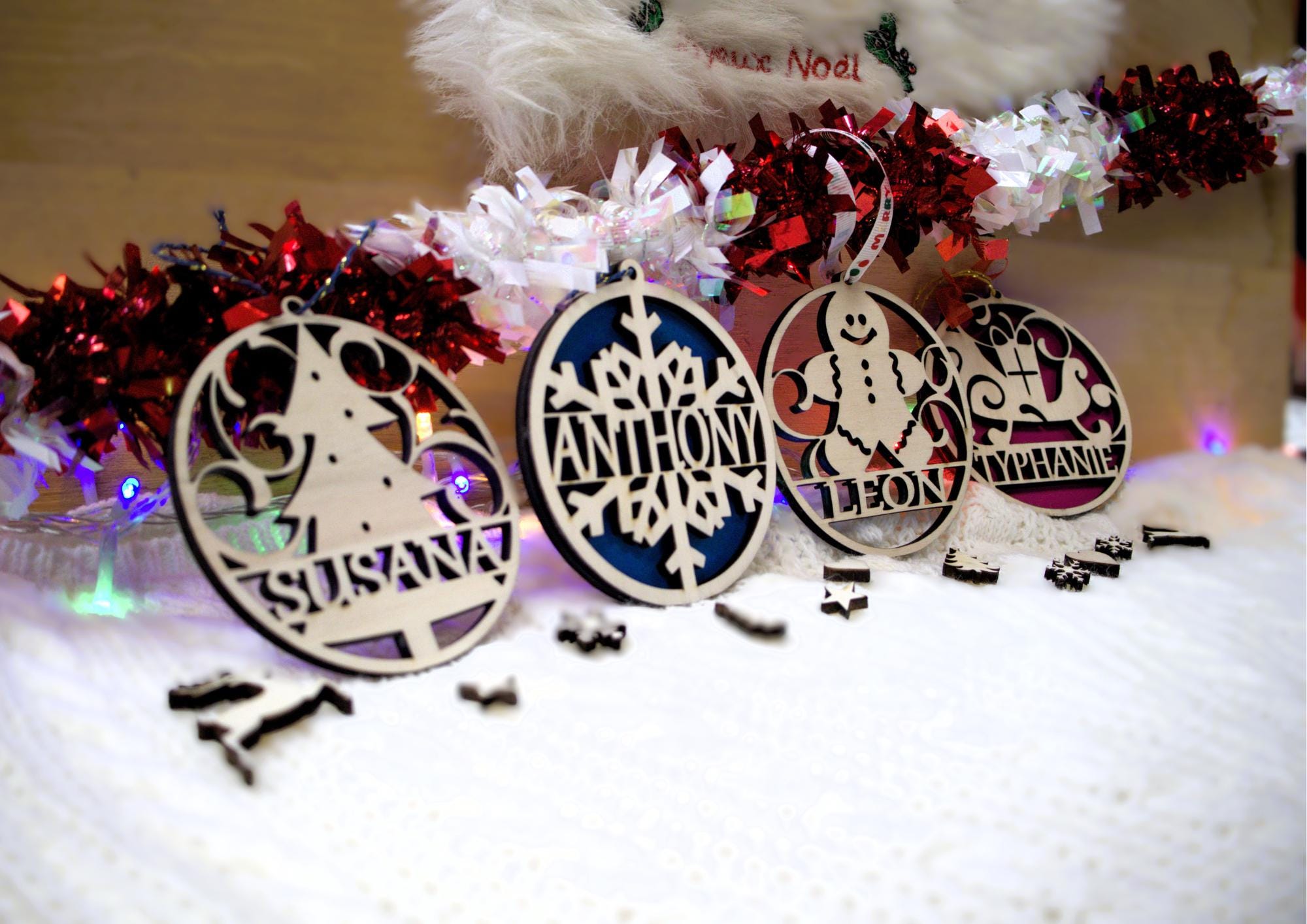 Boule de Noël personnalisée prénom , Ornement bois avec ou sans fond couleur, Décoration sapin Noël