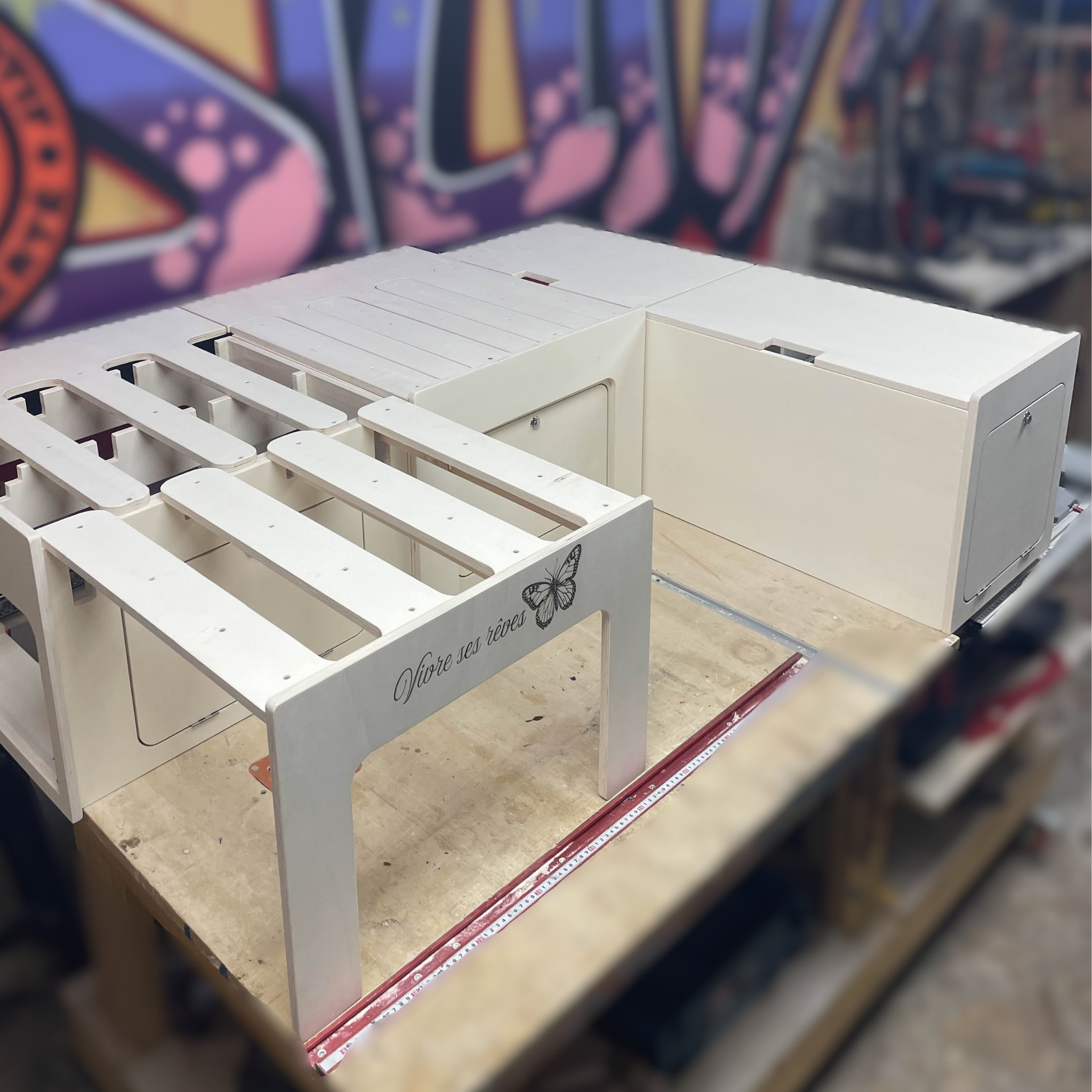 "Lit peigne compact pour van aménagé VW Caddy en bois de peuplier"