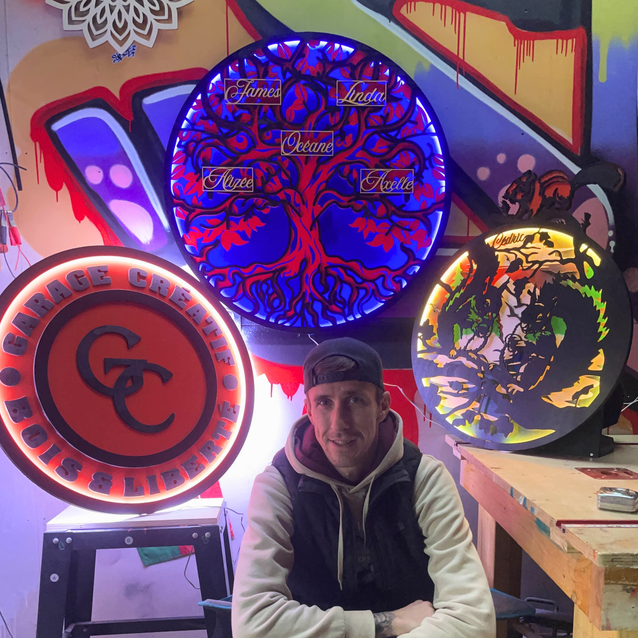 Arbre de Vie Lumineux Personnalisé en Bois