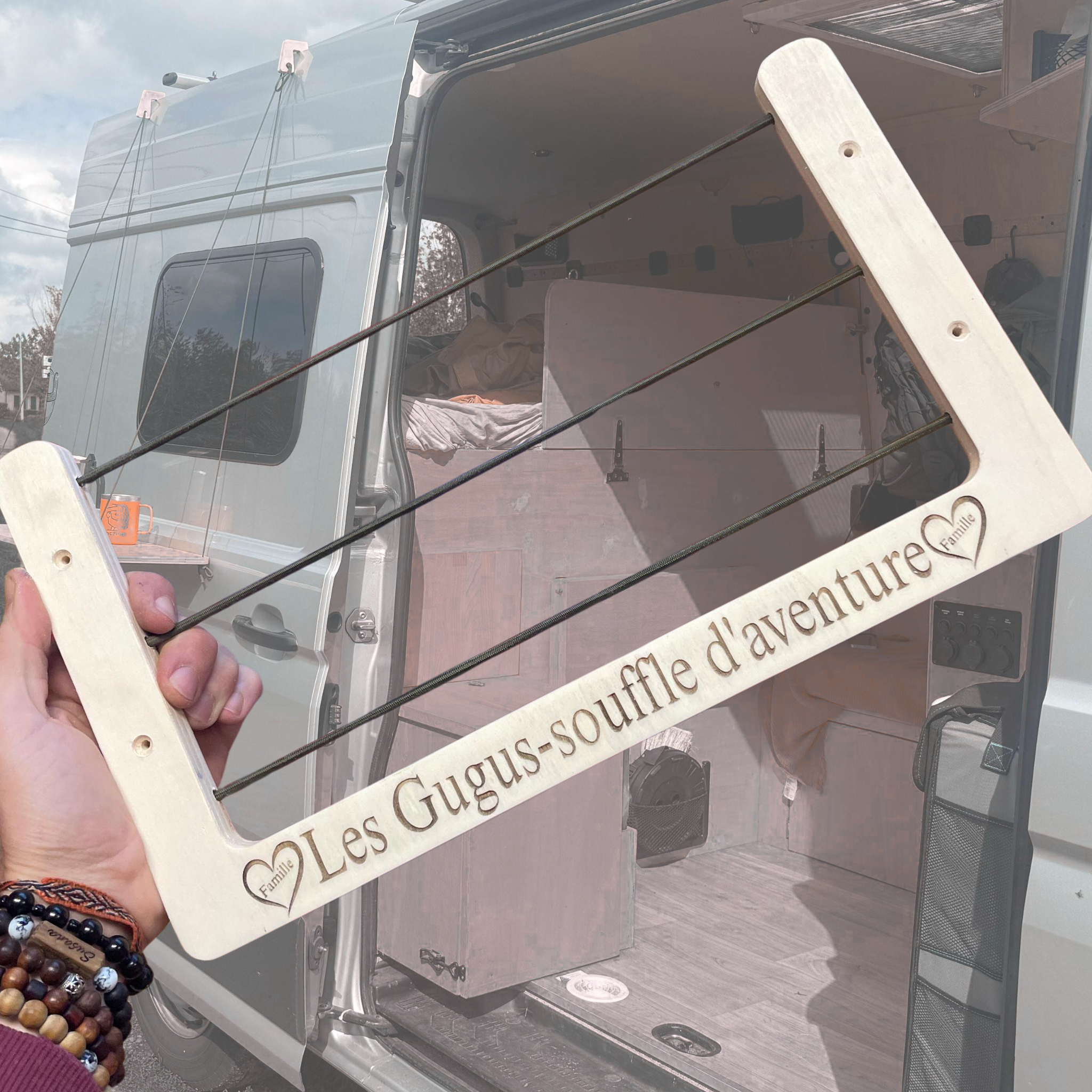 Vide-poche mural en bois pour Van - Rangement sécurisé