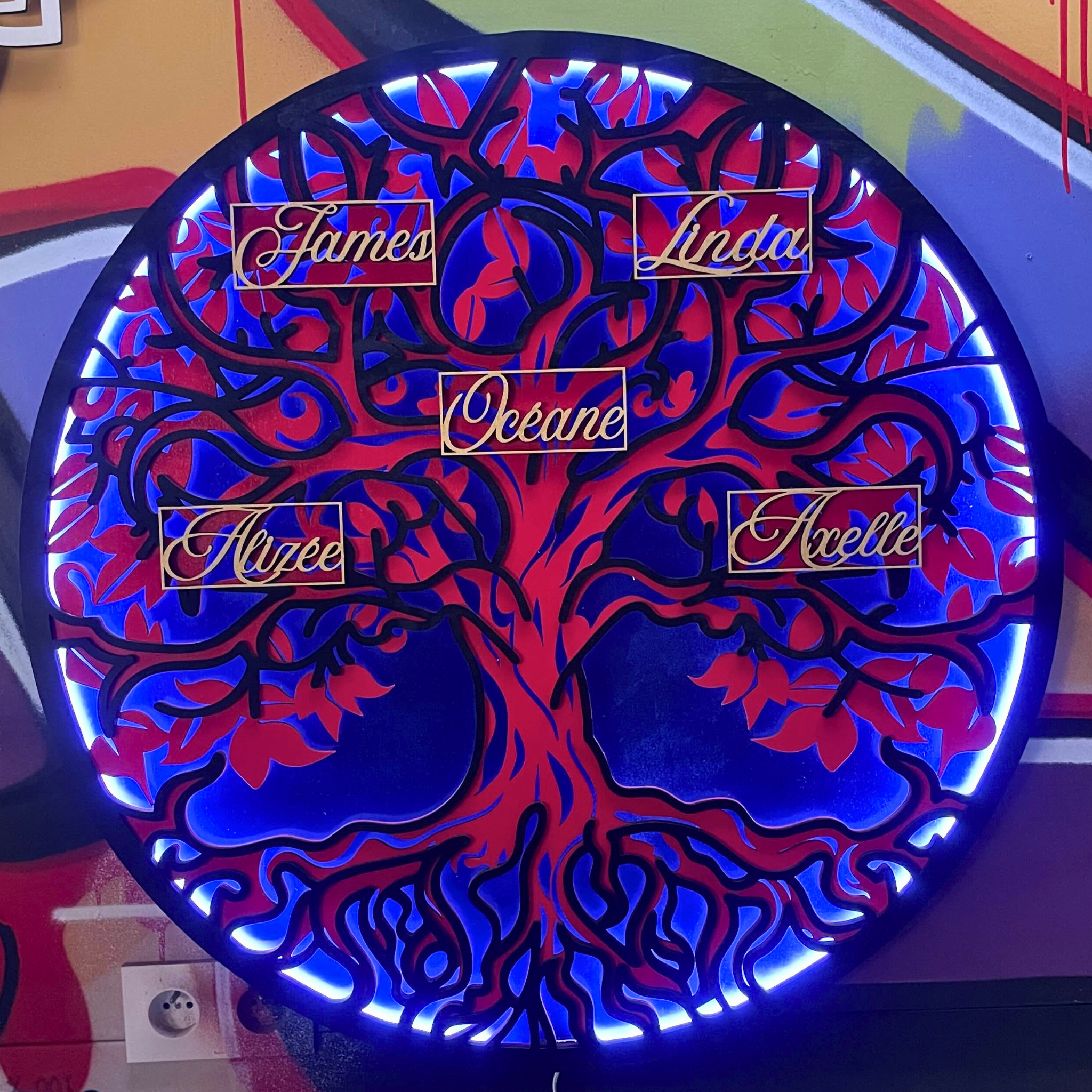 Arbre de Vie Lumineux Personnalisé en Bois