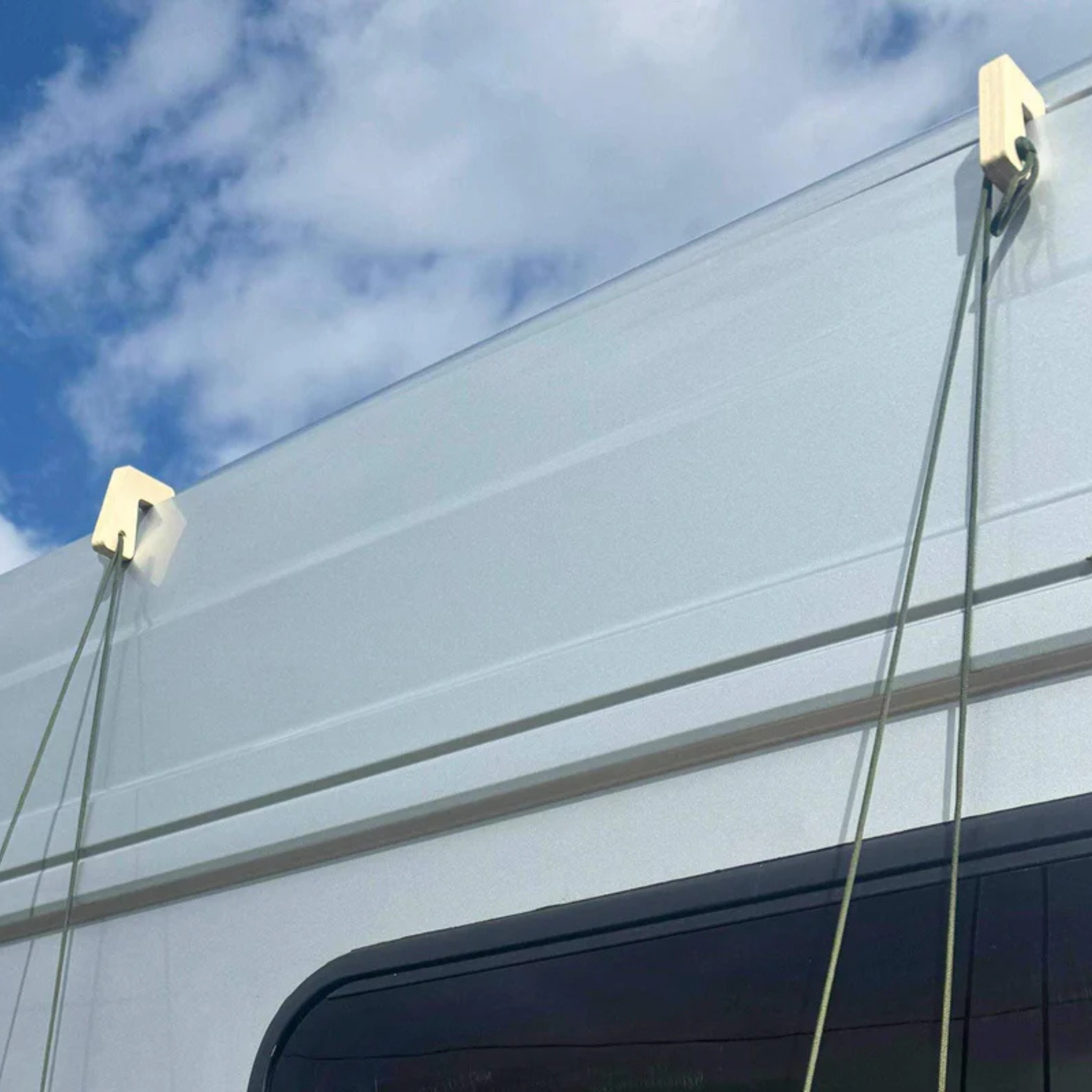 Tablette van bois verni pour extérieur vanlife