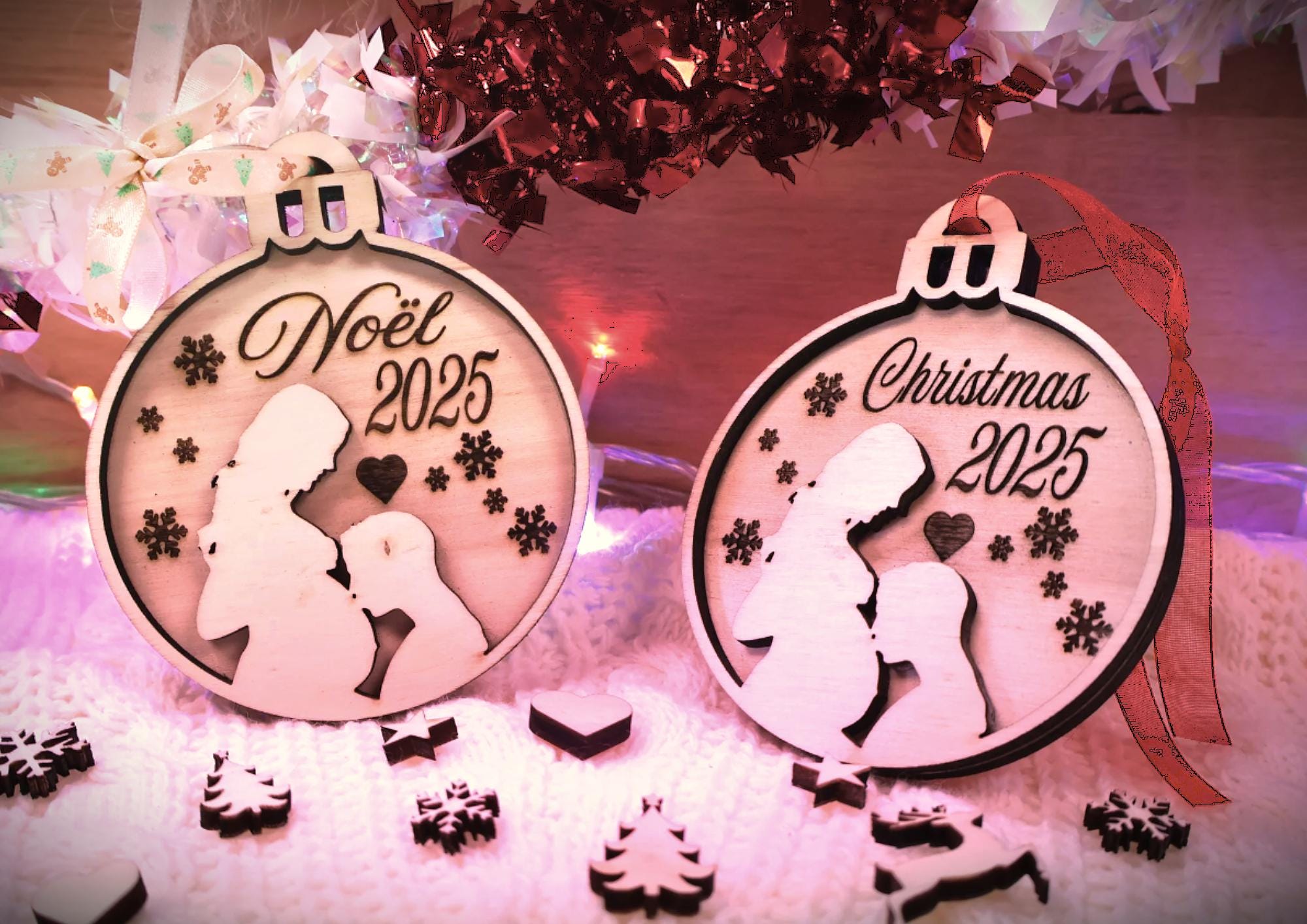 Boule de Noël personnalisée femme enceinte, Ornement bois, Décoration sapin Noël.