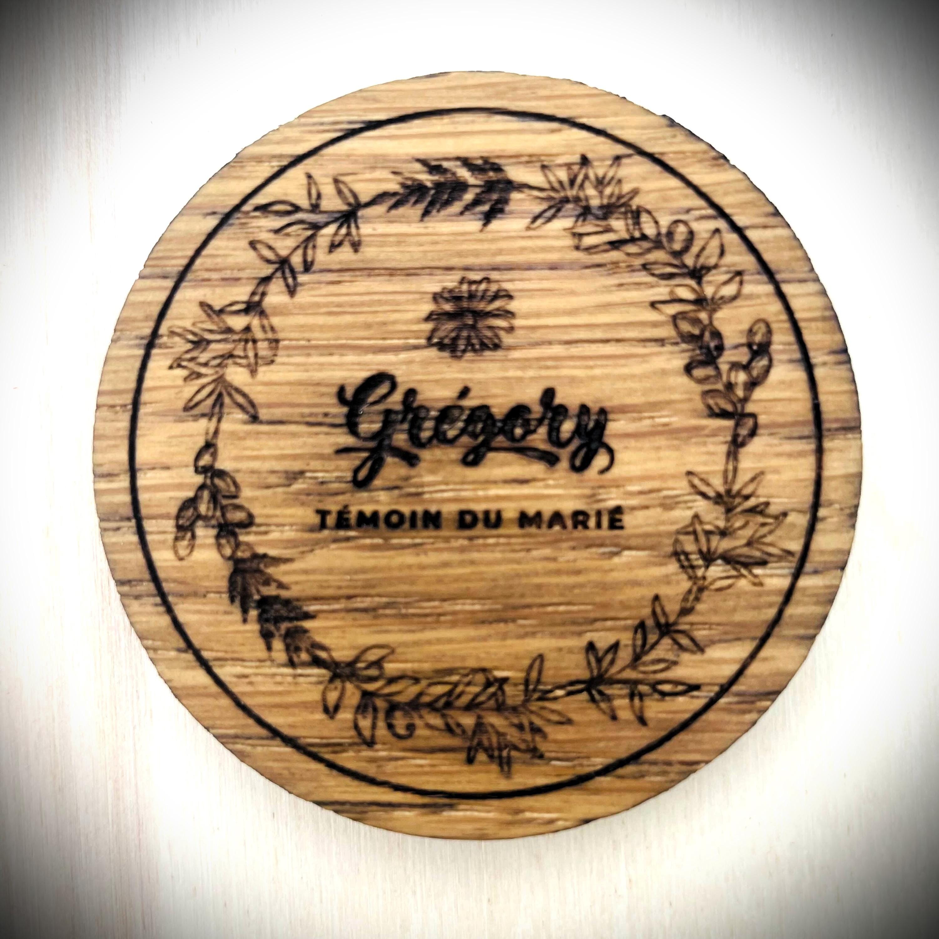 Badge en bois chêne, peuplier magnétique Personnalisable nom, fonction, événement Magnet déco cadeau