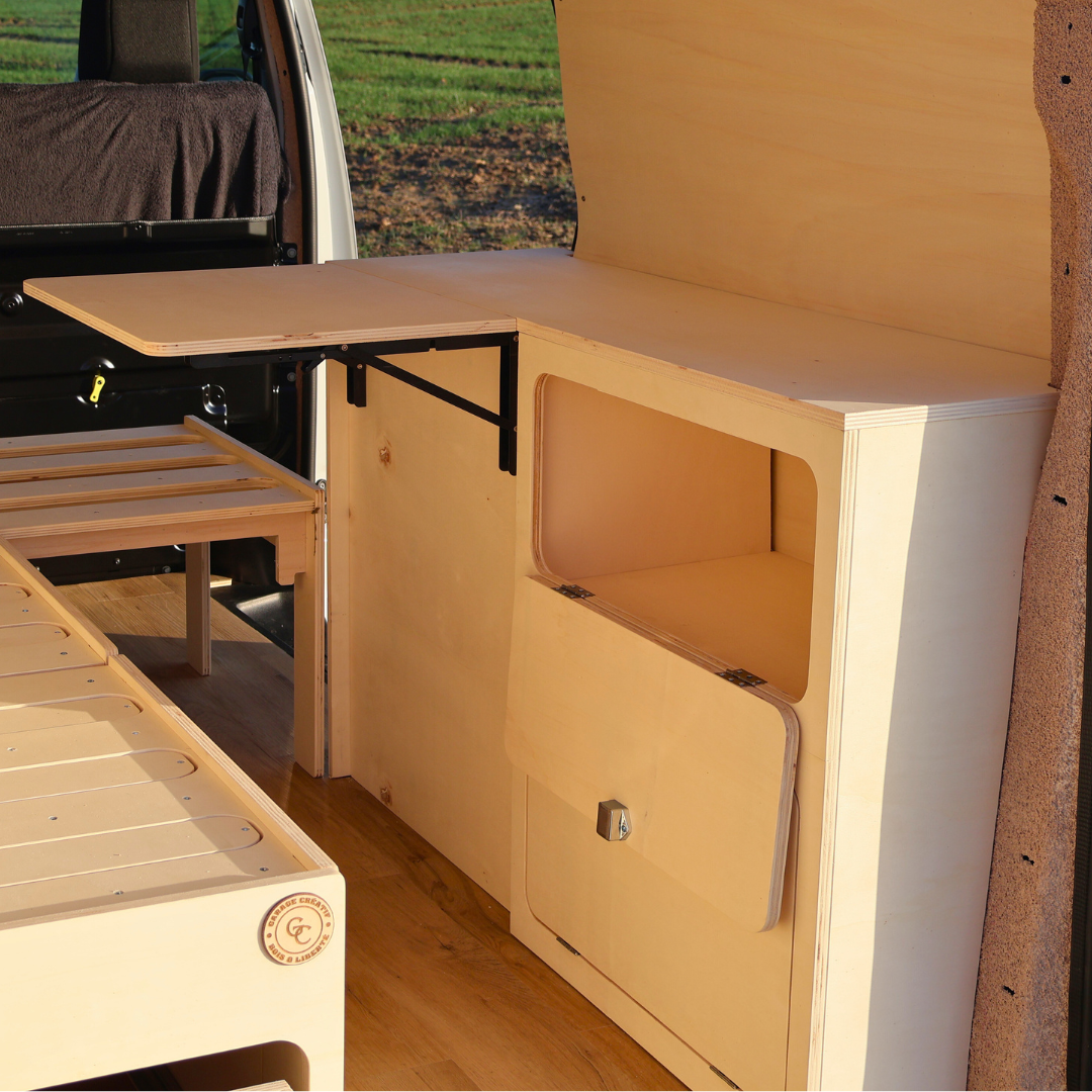 Meuble latéral modulaire en bois de peuplier pour van aménagé, fabrication artisanale française