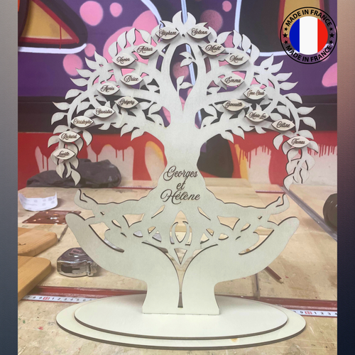 Arbre généalogique en bois personnalisé avec feuilles en forme de cœur, cadeau famille artisanal français