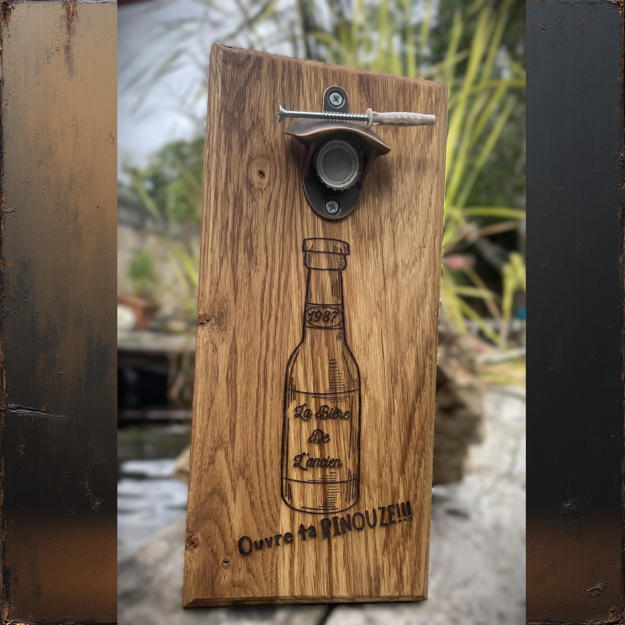Décapsuleur mural en bois gravure personnalisée idéale cadeau et déco