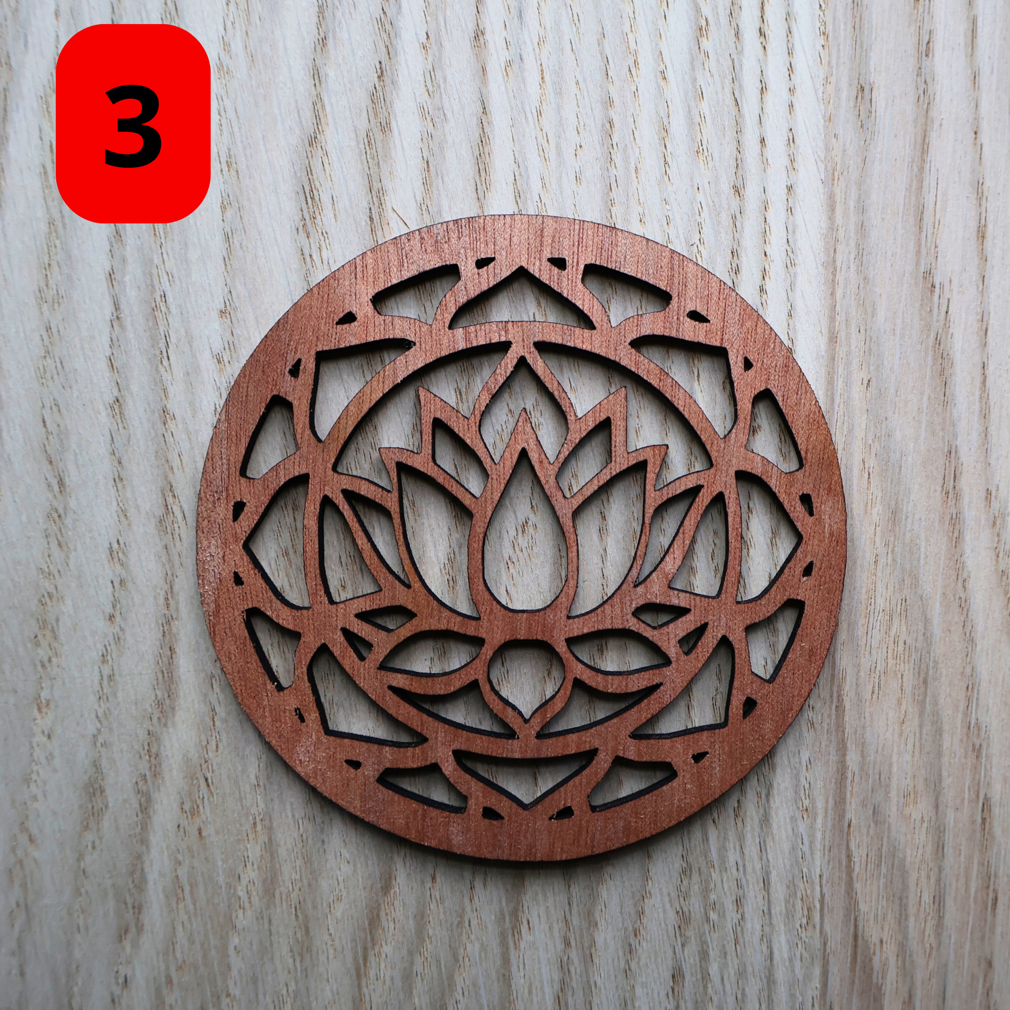  Vue en angle du dessous de verre mandala fleur de vie
