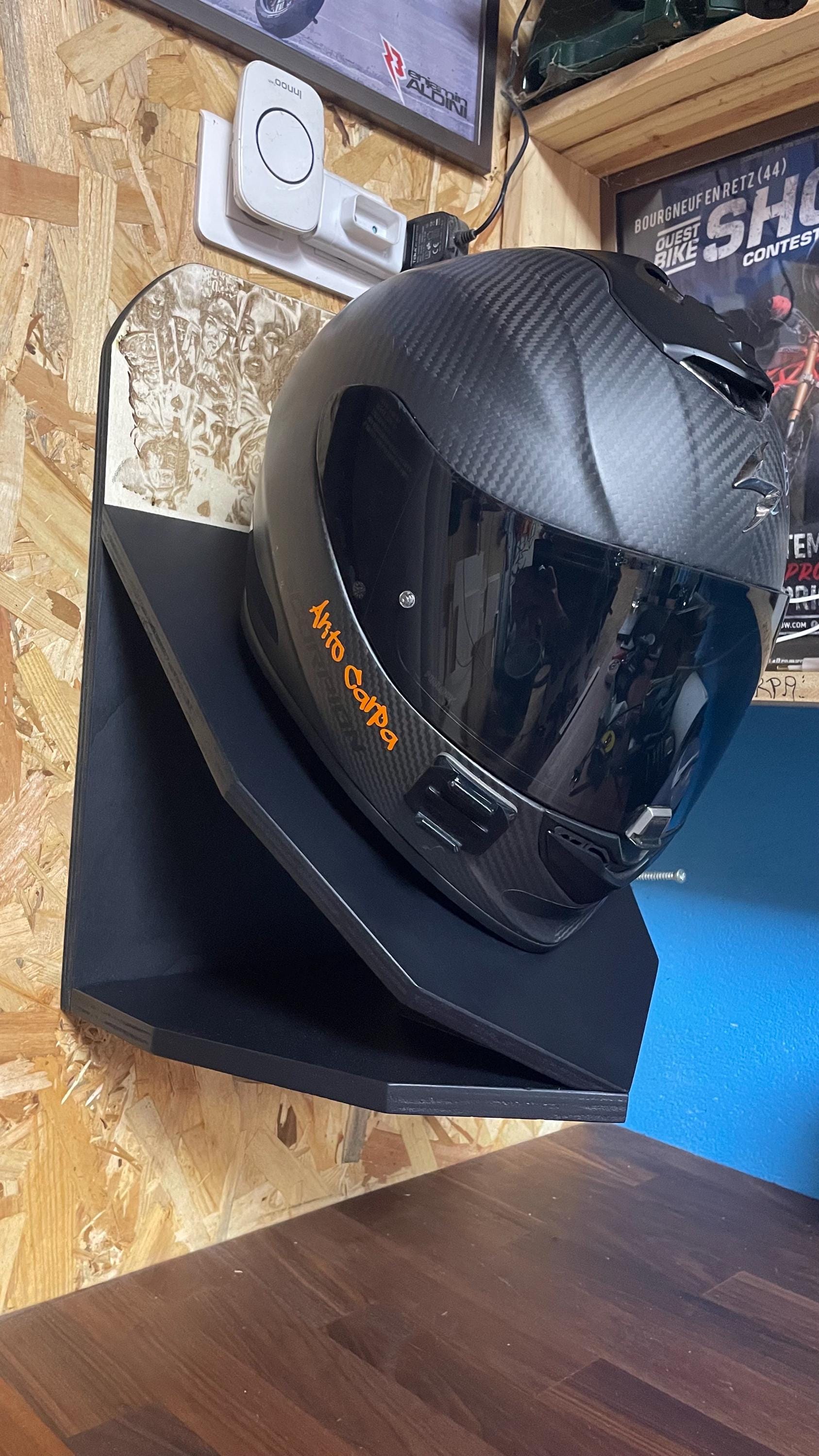 Support casque moto, rangement casque, accessoires moto