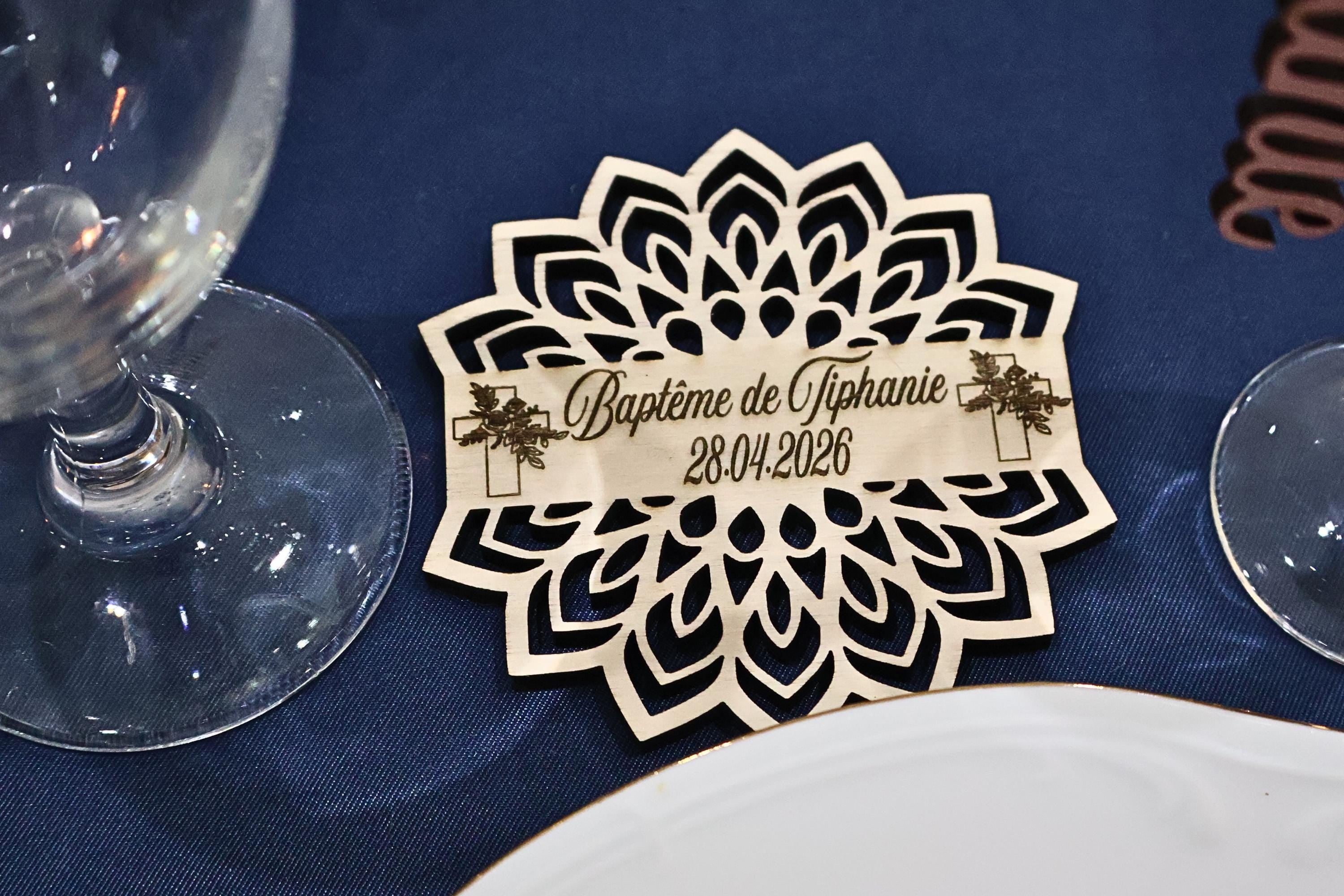 Personalized Wooden Coaster – Custom Engraving Name or Text – Wedding, Baptism, Birthday, Christmas Gift