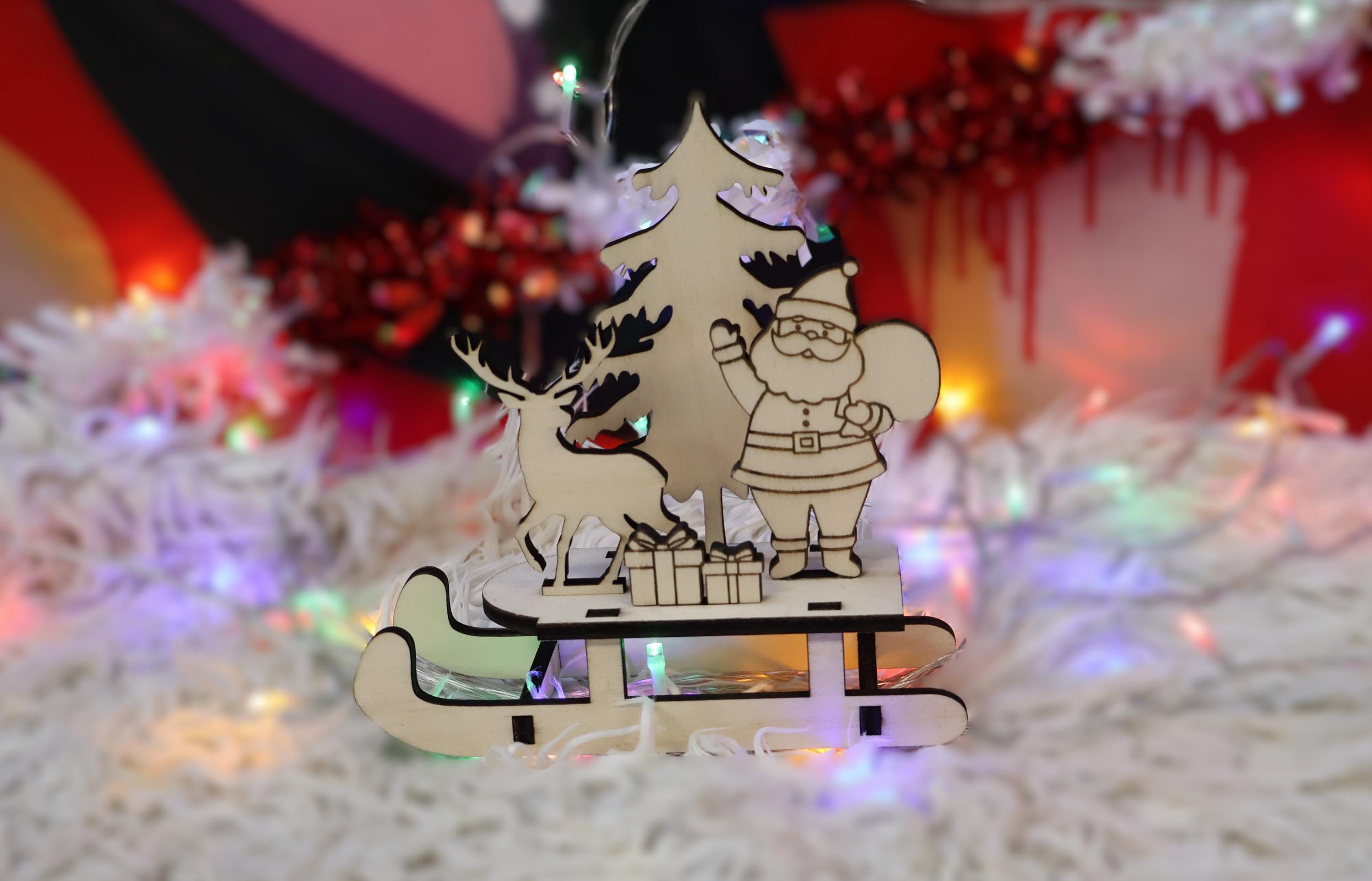 Wooden Christmas Sled DIY – Assemble & Paint Holiday Decoration for Kids and Christmas Lovers