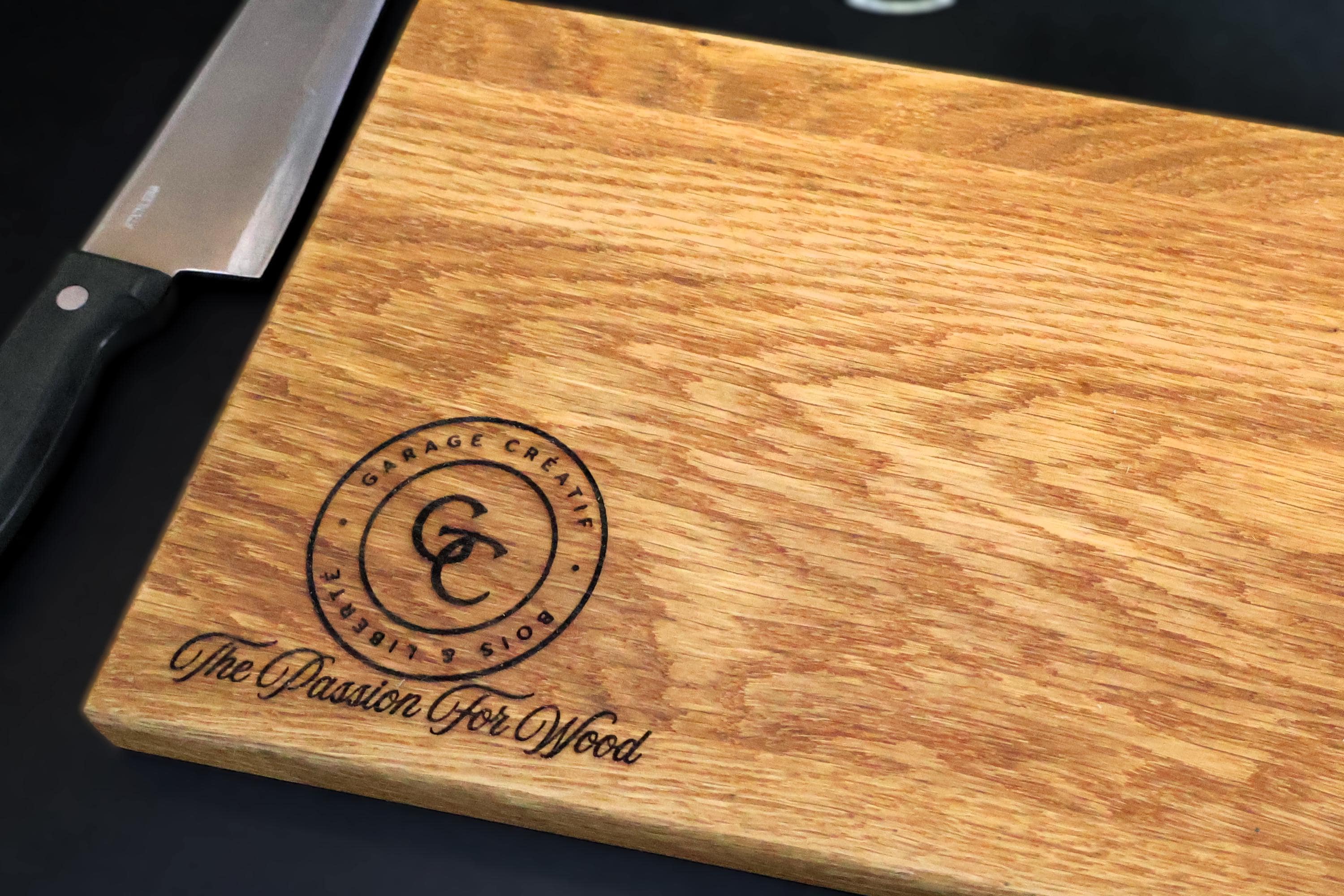 Solid oak cutting board with engraving – Handmade wooden chopping board for kitchen & gift