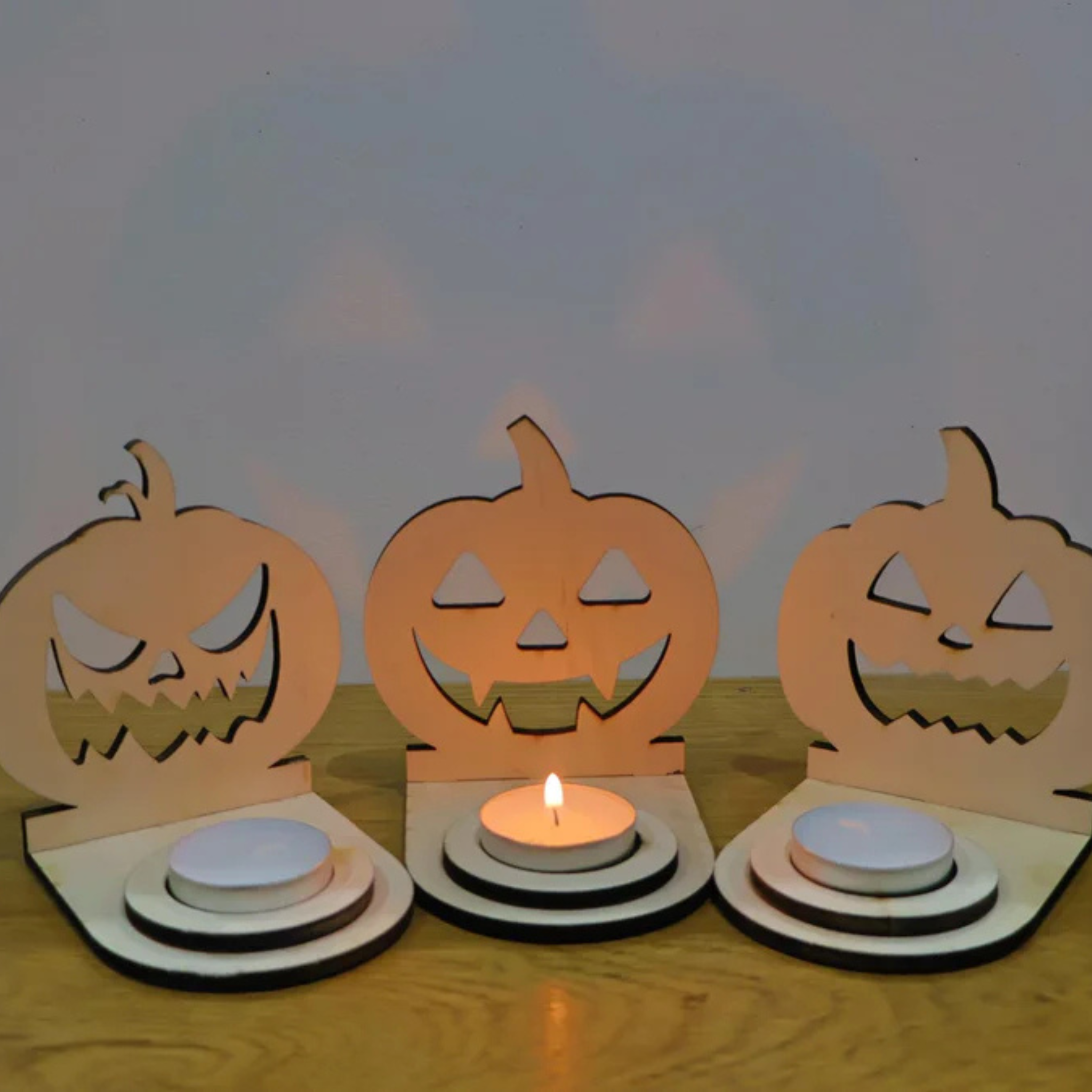 Décoration halloween en bois support bougie. Fabrication artisanal français