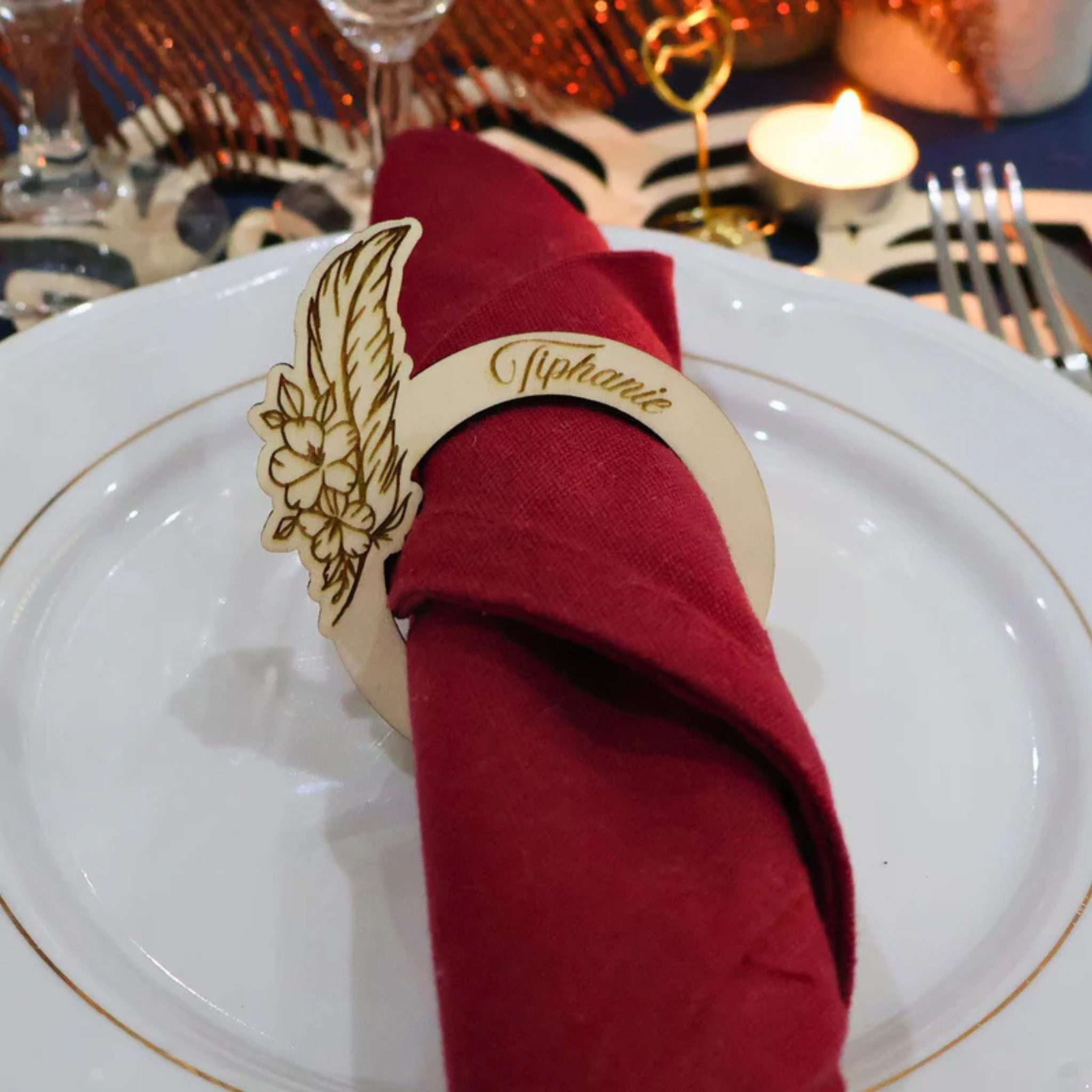 Rond de serviette de table en bois personnalisé pour évènement